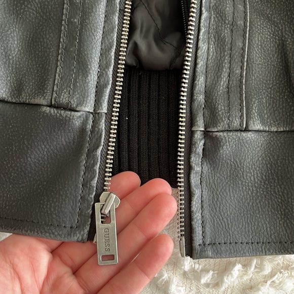 Guess Men’s Jacket with Hood - Picture 4 of 12